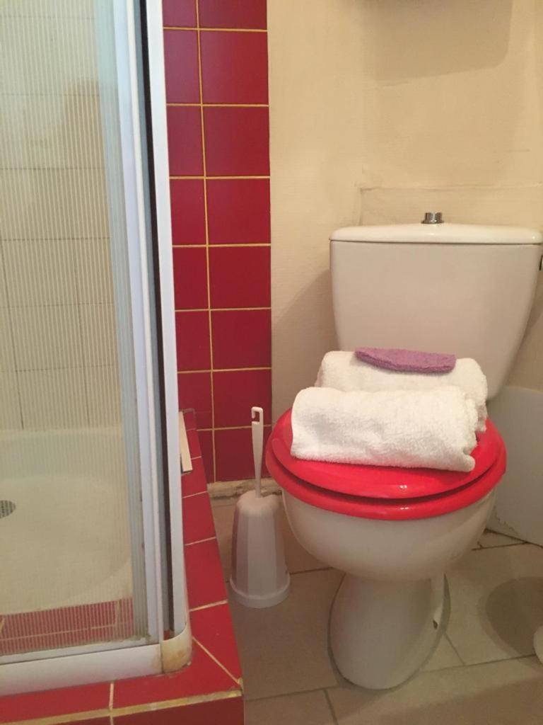Appart Sympa Dans Le Vieux Nîmes Zewnętrze zdjęcie